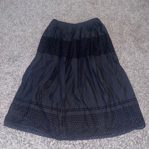 Madewell Dresses & Skirts - Madewell Black Eyelet Cotton Midi Skirt A2714 Size 2